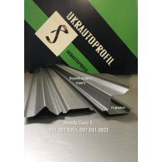 З'єднувач порогу на Honda Civic EG/EH/EJ, 5 пок. (1991-1995 р)